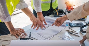 contrat-performance-energetique-cpe-industrie-professionnels-chantier-plan
